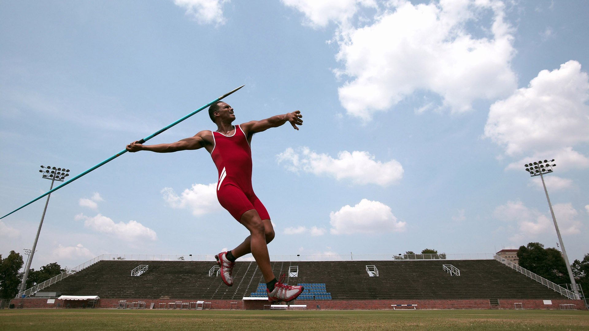 米兰体育app下载-弗朗索瓦·斯图尔特：身手敏捷的中场球员，南非队进攻核心之一